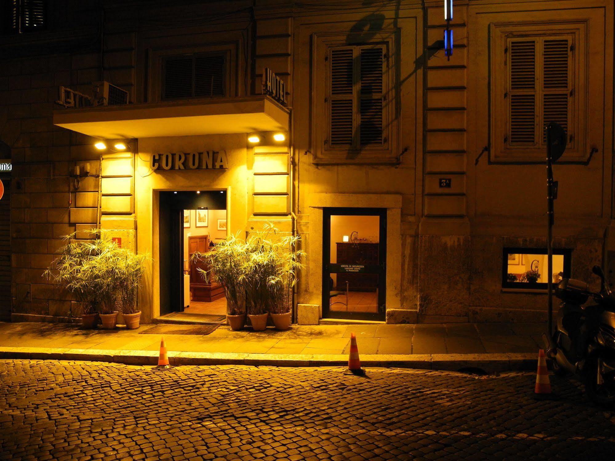 Hotel Corona Рим Екстериор снимка